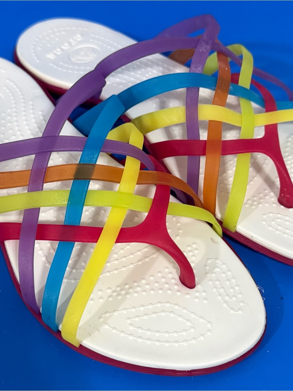 Crocs Huarache Flat Sandals Womens Rainbow Jelly Flip-Flops Thongs Flats Size 8 - Picture 2 of 9